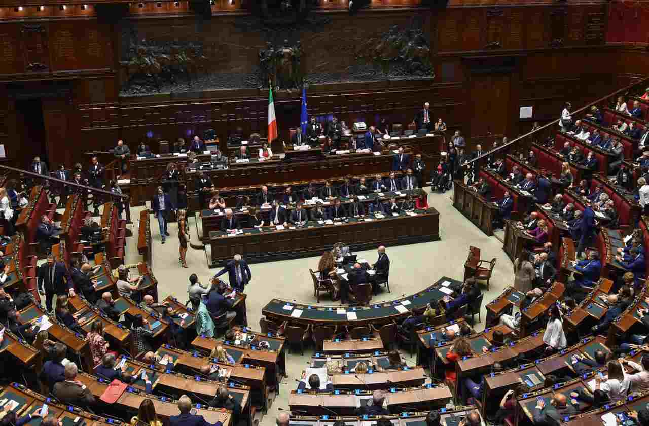 parlamentari, onorevoli, deputati, senato, camera