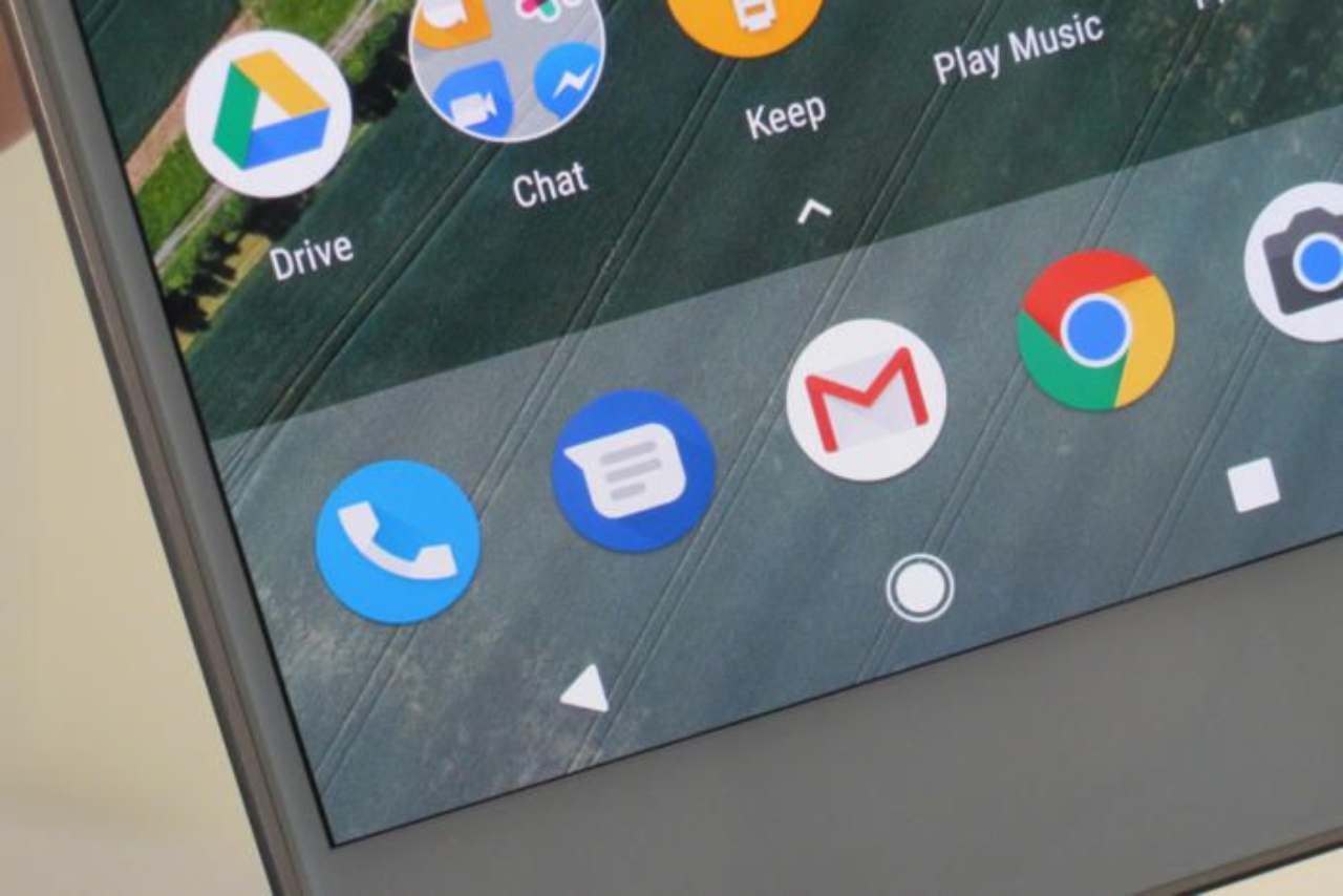 Smartphone: arrivano i messaggi posticipati da programmare