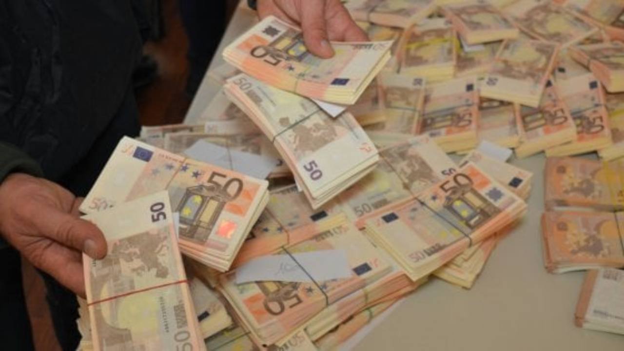 Trento: arrestati i truffatori delle banconote false