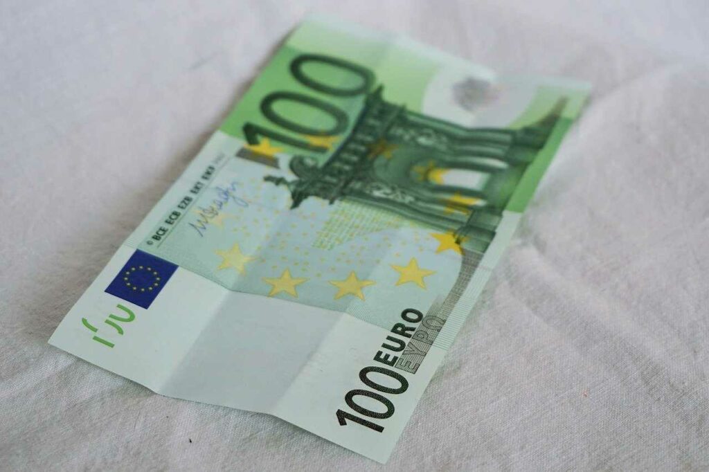 Bonus 100 euro in busta paga: ecco a chi spetta a febbraio