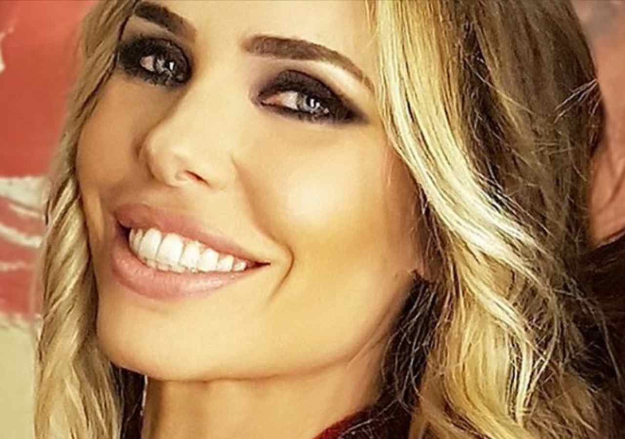 Ilary Blasi : Ilary Blasi Eta Carriera Matrimonio Figli : Ilary blasi