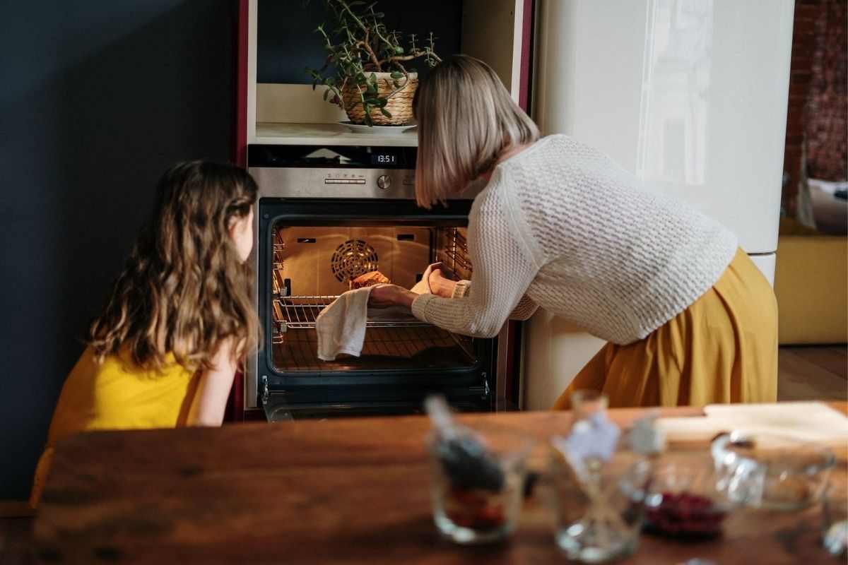 Forno elettrico o a gas, occhio ai consumi: cosa c'è da sapere