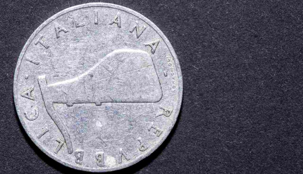 rare la 5 lire del 1914 può valere 15mila euro rare la 5 lire del 1914 può valere 15mila euro