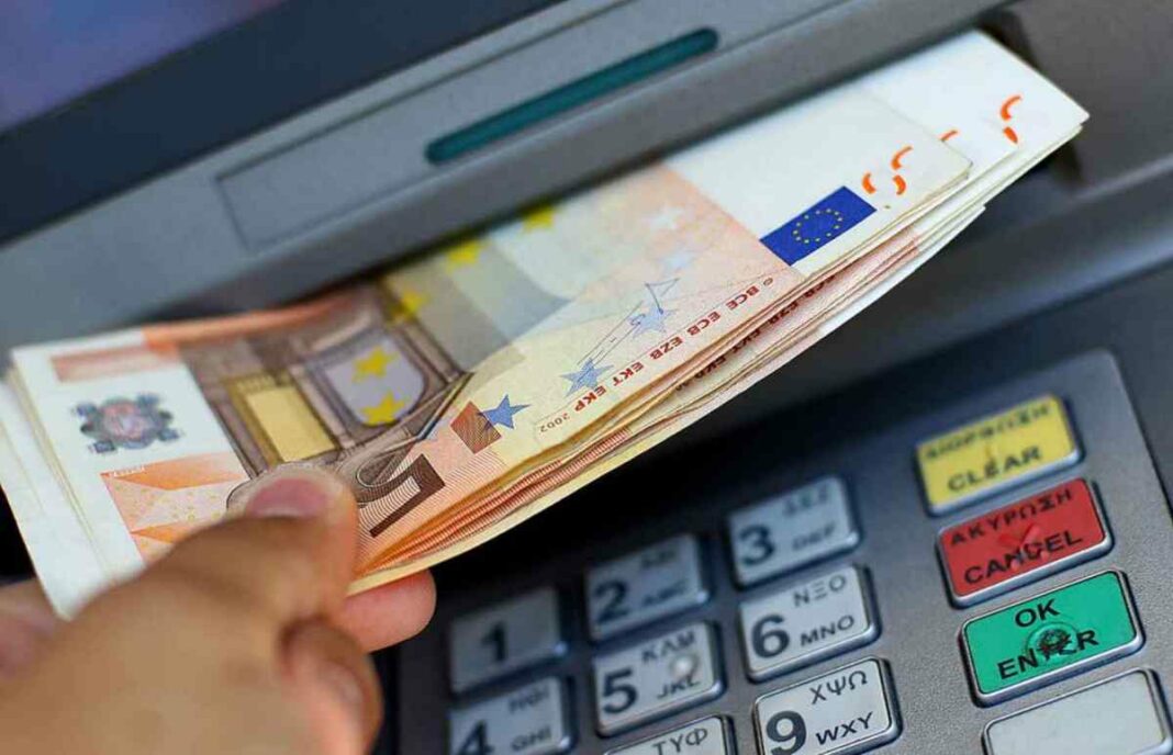 Prelievo al ecco il nuovo sistema per le commissioni