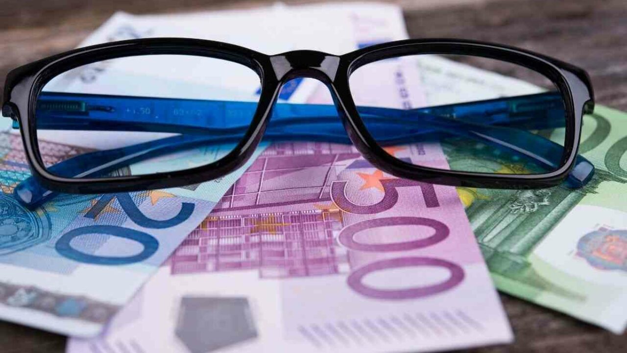 Occhiali da vista e lenti a contatto: come si accede alla detrazione fiscale