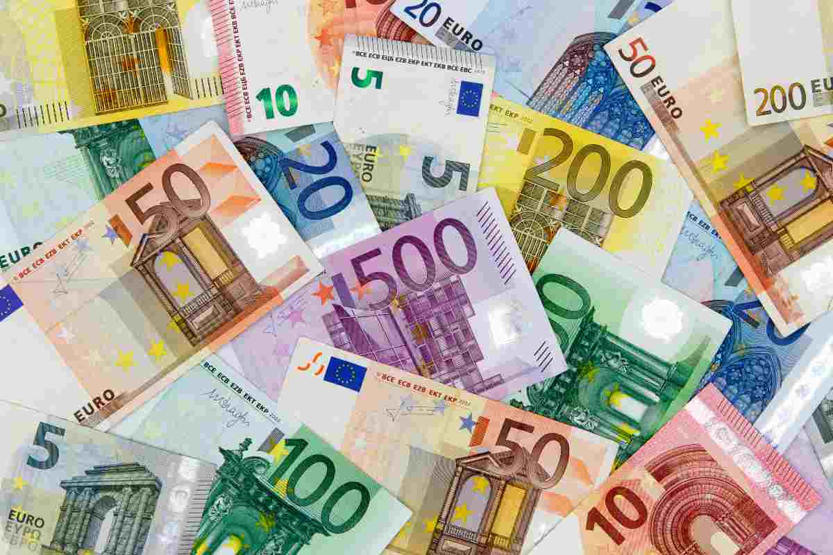 Euro currency exchange