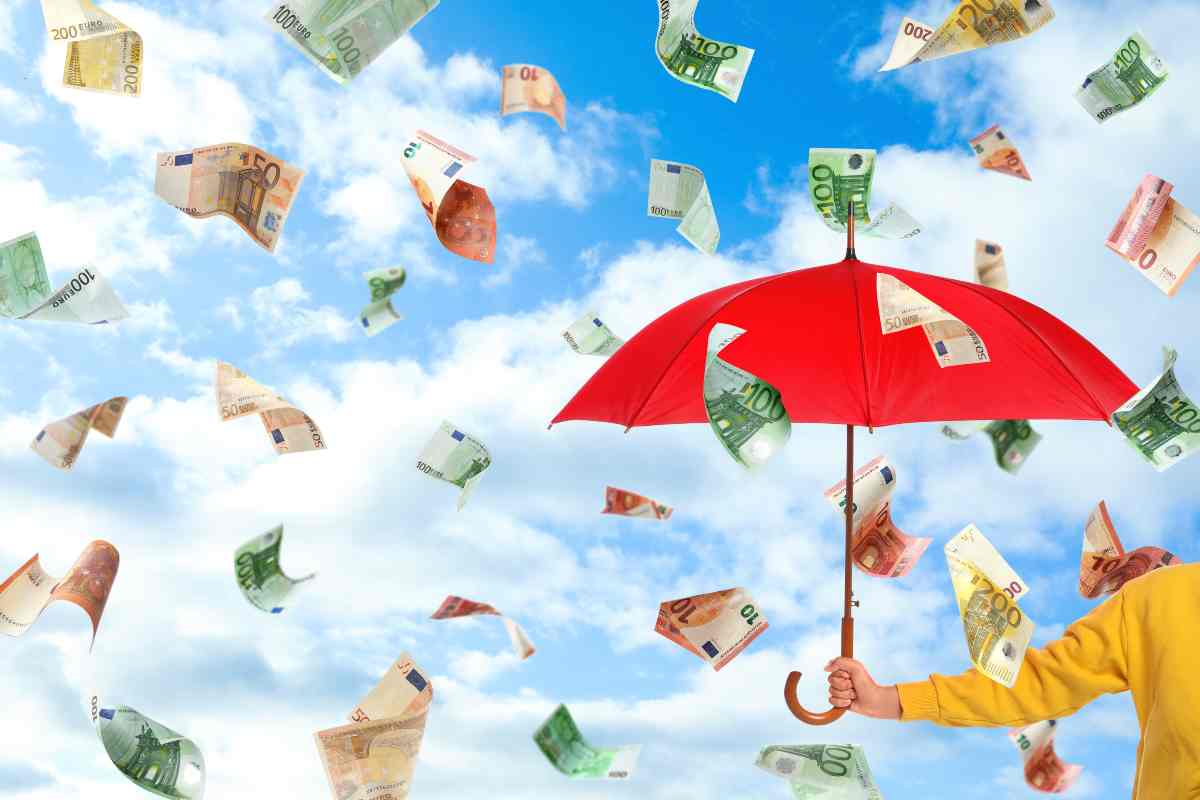 Lavoratori dipendenti, bonus di 1.000 euro in arrivo chi sono i destinatari Lavoratori dipendenti, bonus di 1.000 euro in arrivo chi sono i destinatari