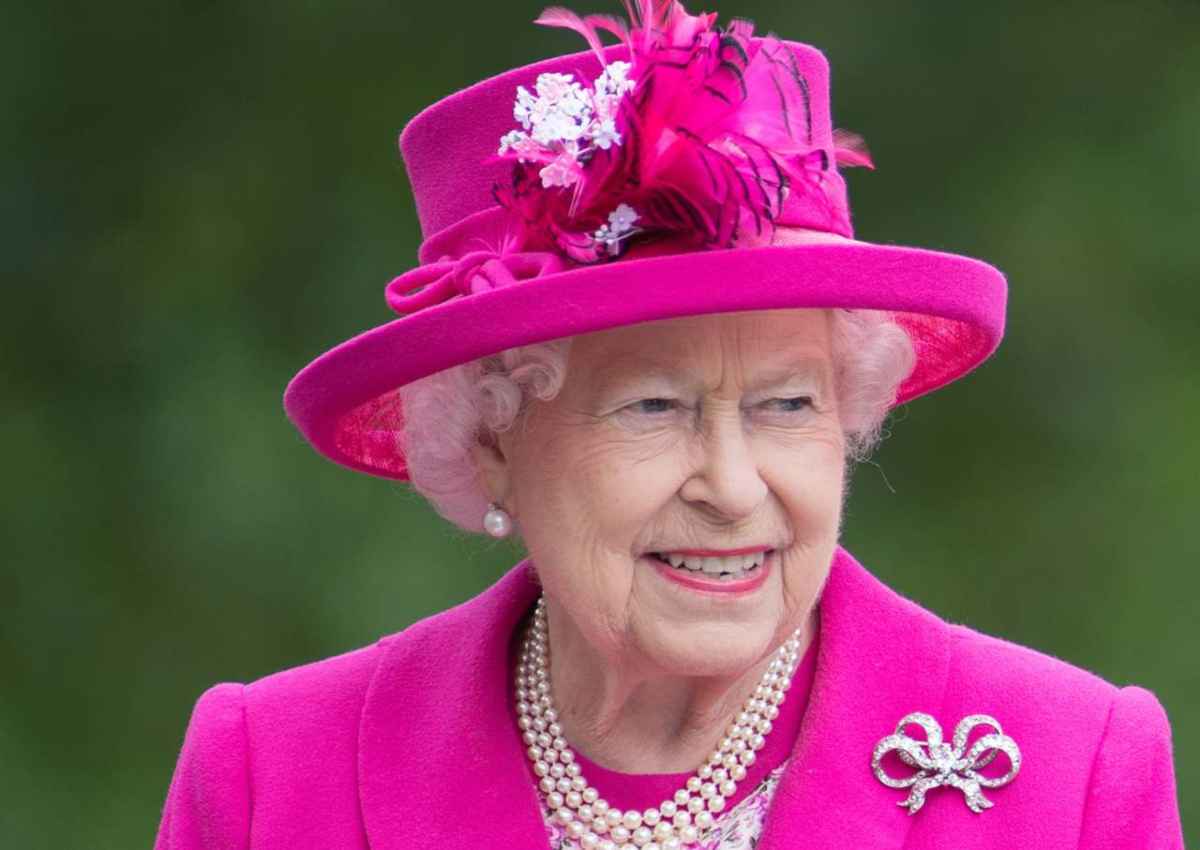 ELIZABETH QUEEN