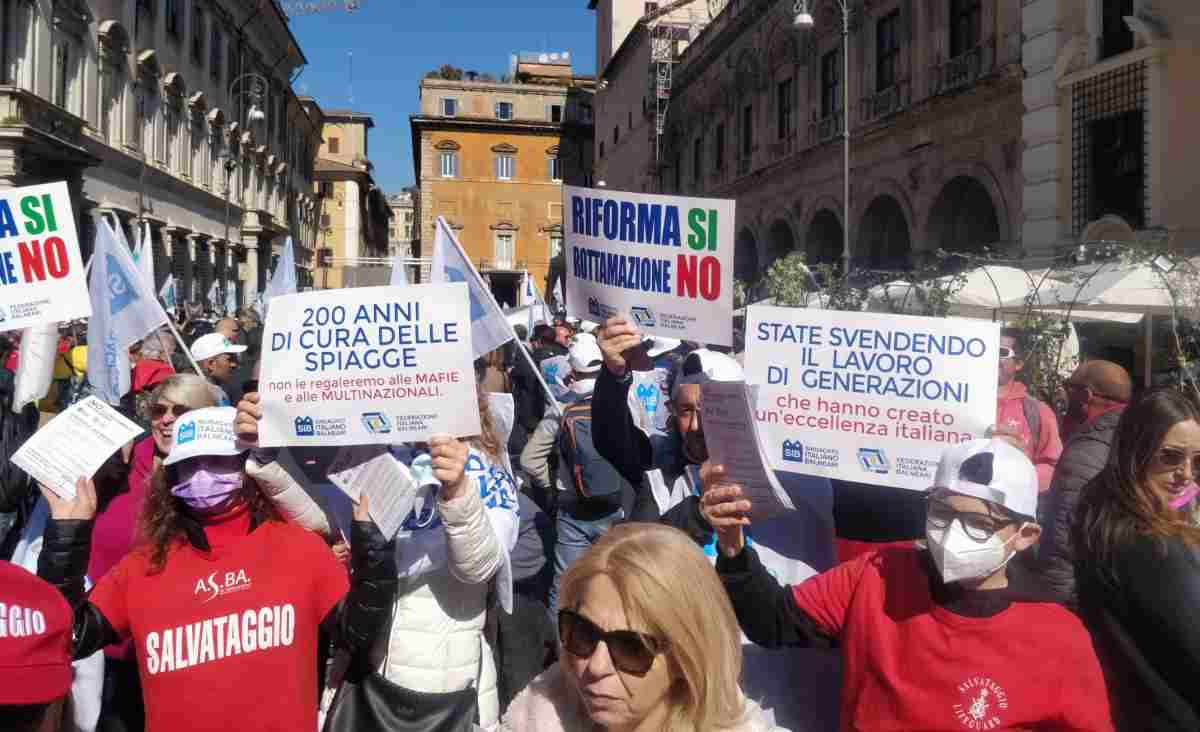 Manifestazione imprenditori balneari 