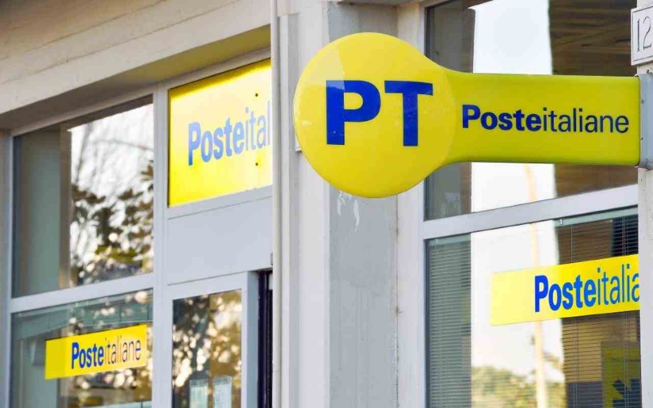 Poste Italiane freezes, no operation possible: what’s going on