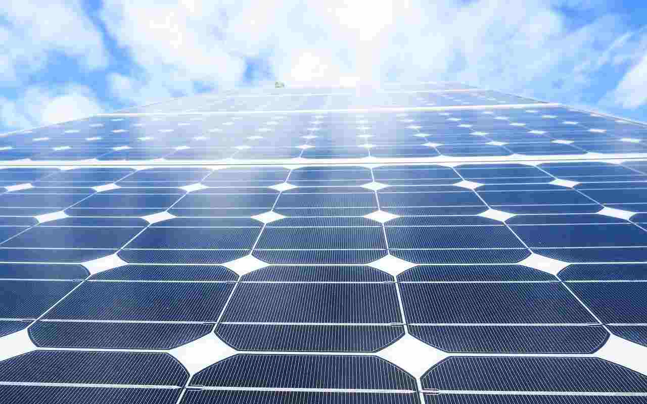 Pannelli solari legge