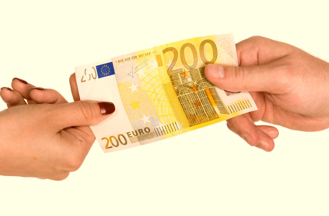 Bonus 200 euro dovrà essere restituito, questa categoria di cittadini deve fare attenzione