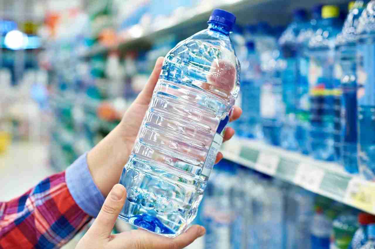 bottiglie acqua supermercato