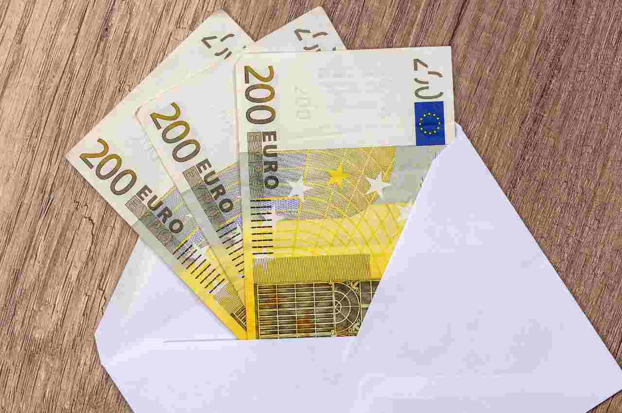 busta paga aumento 200 euro