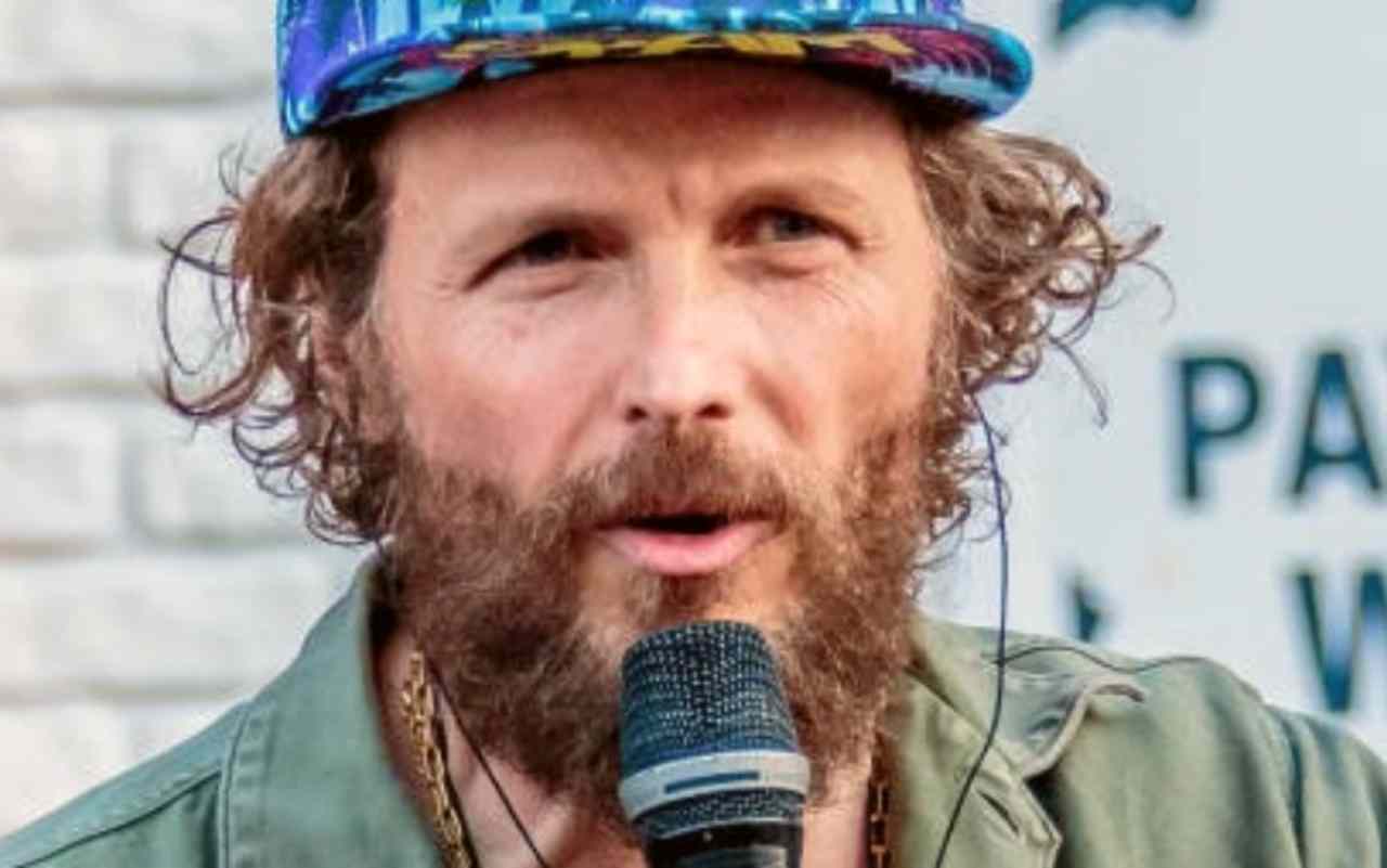 quanto guadagna jovanotti