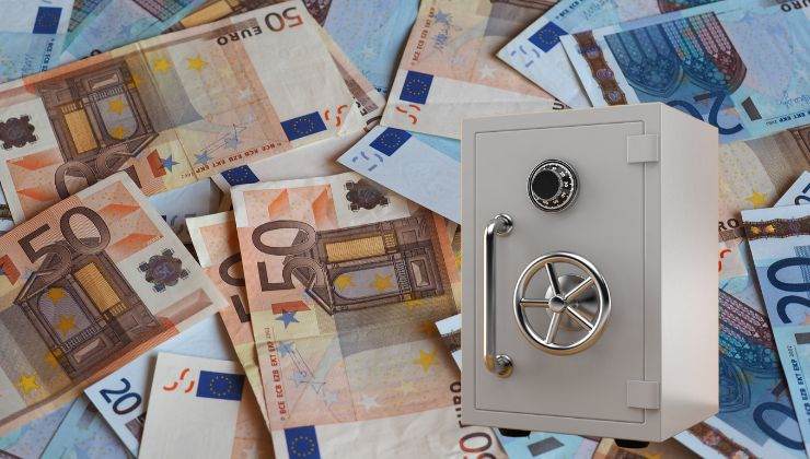 Puoi tenere molti contanti in casa legalmente