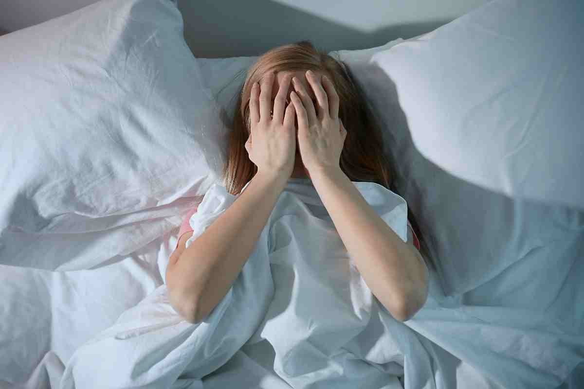 Perché le donne dormono male 
