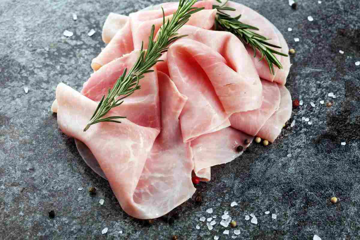 prosciutto cotto in vaschetta è nutriente?